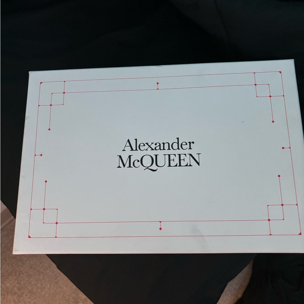 Snakeskin Alexander Mcqueens size 43